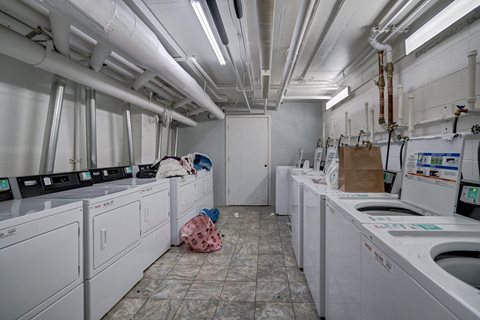 Surf and Surfside apartments and townhomes in Downtown Madison, WI. Fully Furnished, studio, one bedroom, 2 bedroom. Lake views. Managed by Wisconsin Management Company